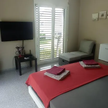 33 Self Check-in 24h 3* Cadenazzo