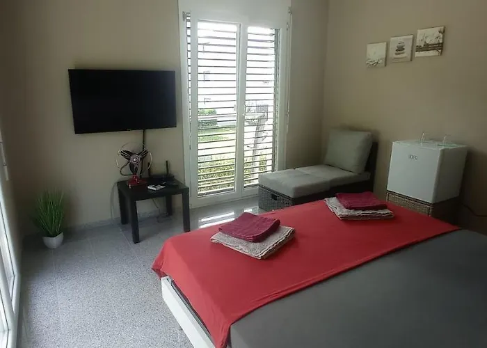 33 Self Check-in 24h 3* Cadenazzo