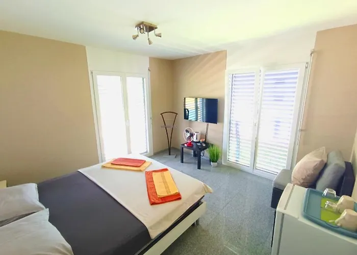 Vendégház 33 Self Check-in 24h Cadenazzo