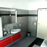 33 Self Check-in 24h Πανσιόν Cadenazzo